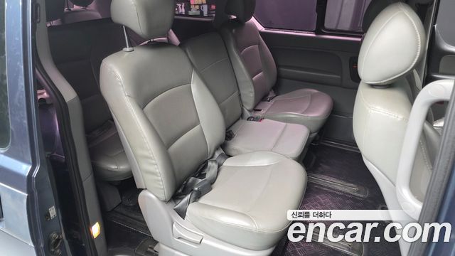 Hyundai Starex 2012 — photo 12