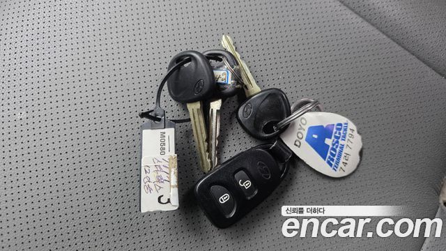 Hyundai Starex 2012 — photo 17