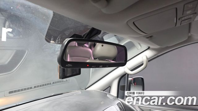 Hyundai Starex 2012 — photo 19