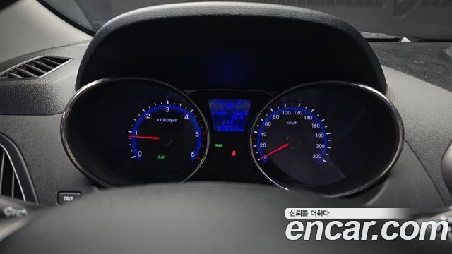 Hyundai Tucson 2012 — photo 8