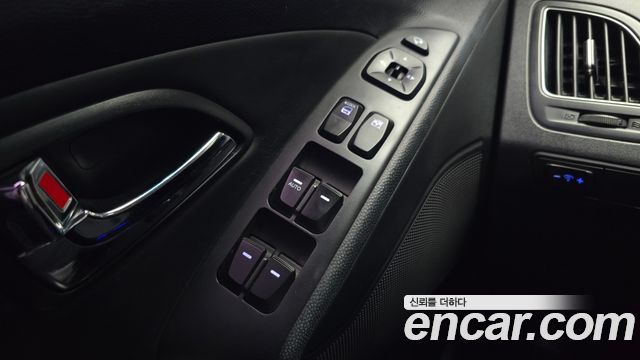 Hyundai Tucson 2012 — photo 18