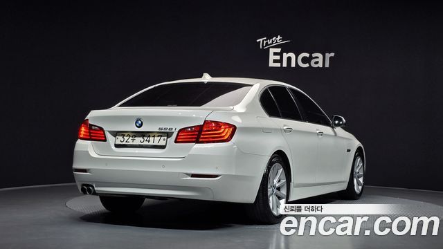 BMW 5-Series 2015 — photo 2