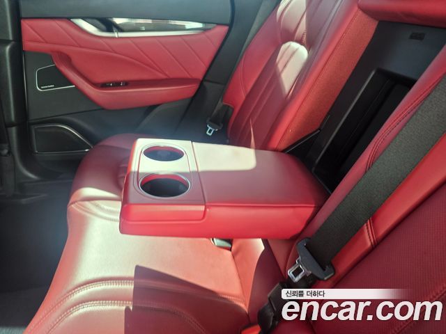 Maserati Levante 2020 — photo 9