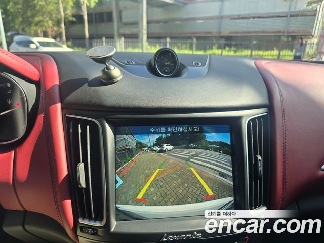 Maserati Levante 2020 — photo 10