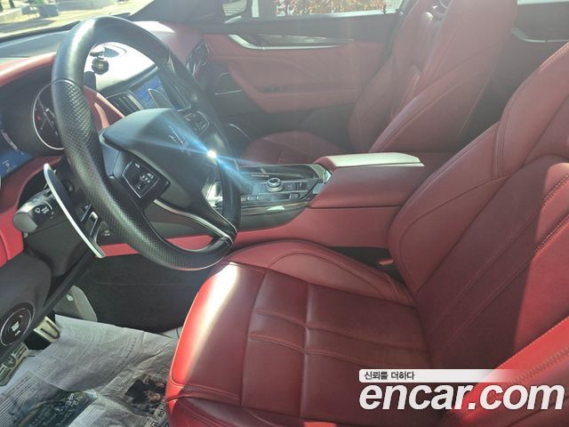 Maserati Levante 2020 — photo 12