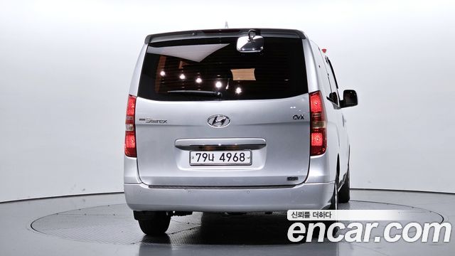 Hyundai Starex 2010 — photo 4