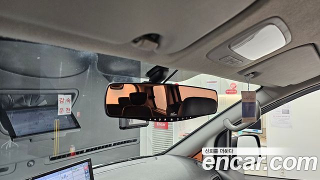 Hyundai Starex 2010 — photo 23
