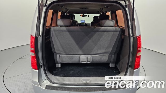 Hyundai Starex 2010 — photo 26