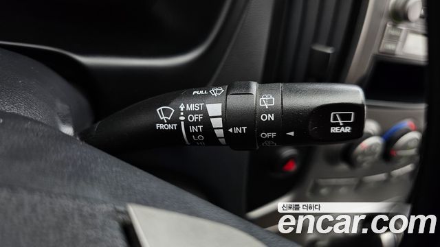 Hyundai Starex 2010 — photo 27