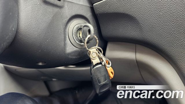 Hyundai Starex 2010 — photo 30