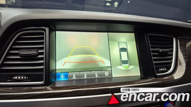 Genesis G80 2017 — photo 15