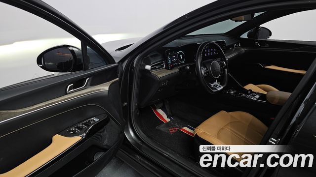 Kia K5 2023 — photo 17