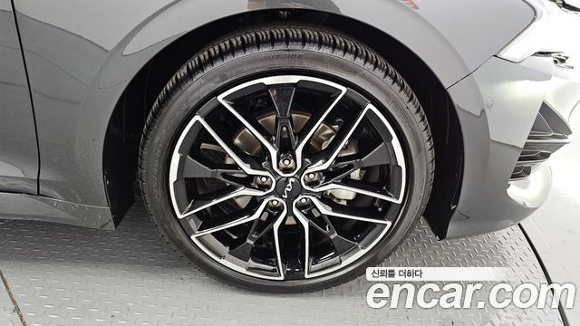 Kia K5 2023 — photo 7