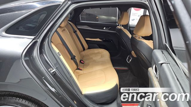 Kia K5 2023 — photo 16
