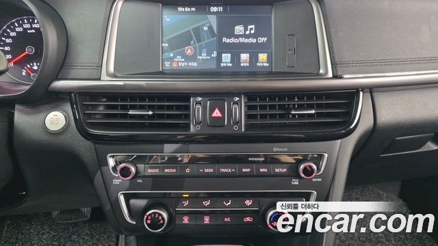 Kia K5 2018 — photo 20