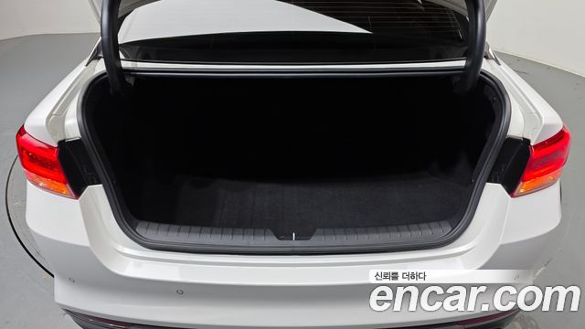 Kia K5 2018 — photo 26