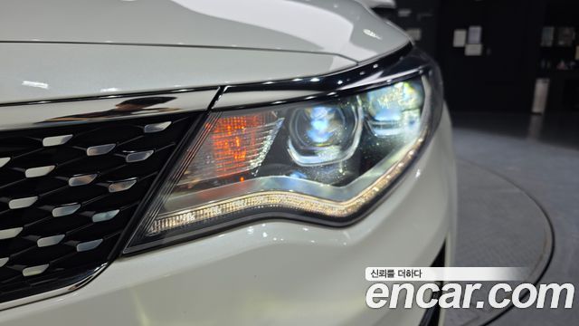 Kia K5 2018 — photo 8