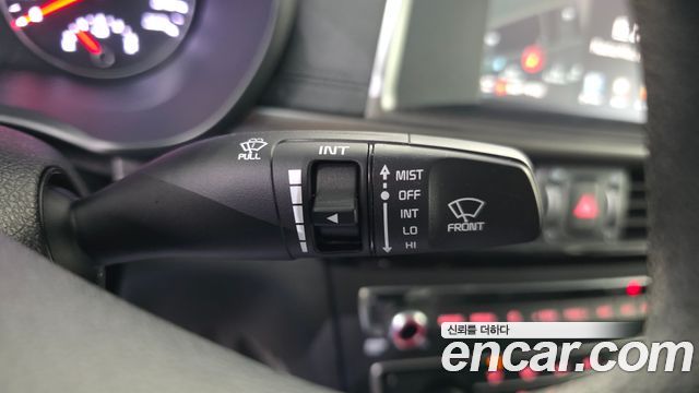Kia K5 2018 — photo 28
