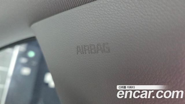 Kia K5 2018 — photo 31