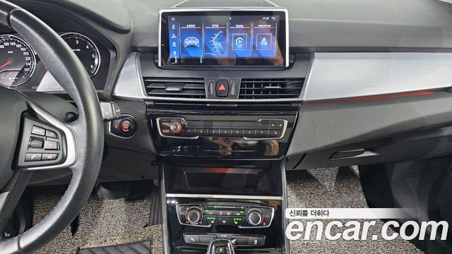 BMW 2-Series 2019 — photo 19