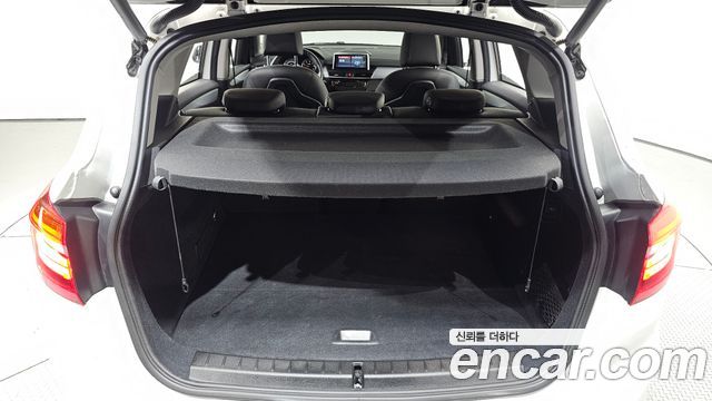 BMW 2-Series 2019 — photo 23
