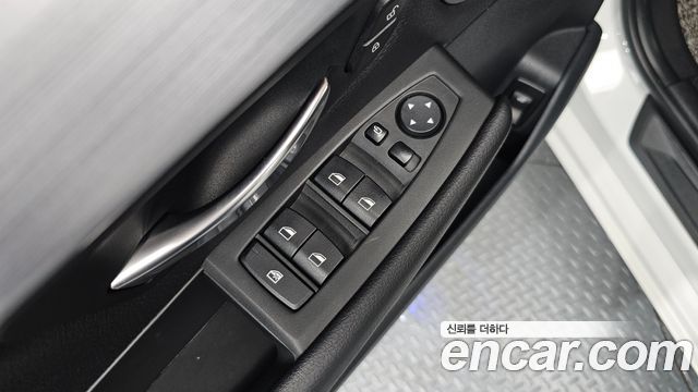 BMW 2-Series 2019 — photo 26