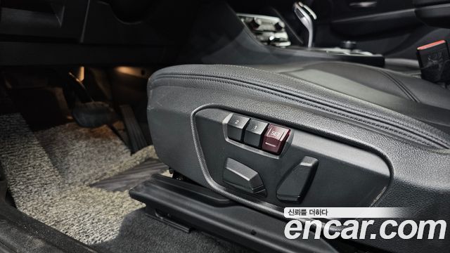 BMW 2-Series 2019 — photo 28