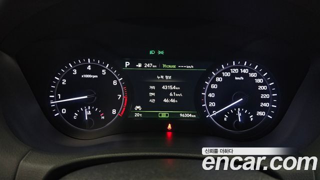 Genesis G80 2018 — photo 8