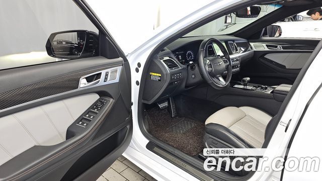 Genesis G80 2018 — photo 10