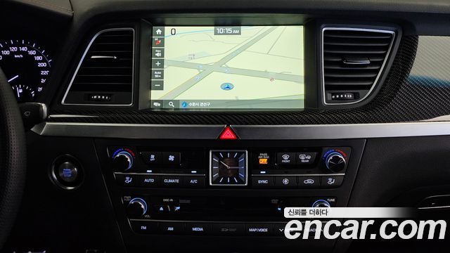 Genesis G80 2018 — photo 13
