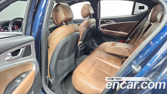 Genesis G70 2020 — photo 18