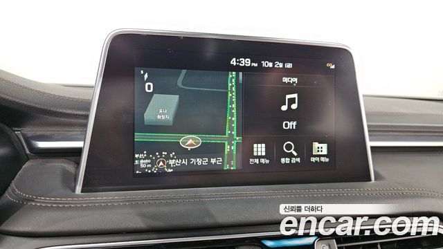 Genesis G70 2020 — photo 22