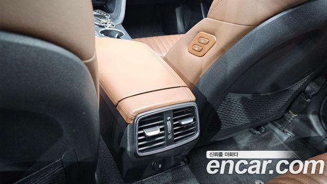 Genesis G70 2020 — photo 31