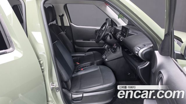 Hyundai Casper 2023 — photo 16