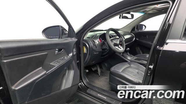 Kia Sportage 2012 — photo 13