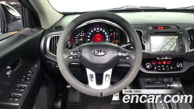 Kia Sportage 2012 — photo 18