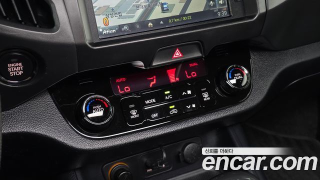 Kia Sportage 2012 — photo 24