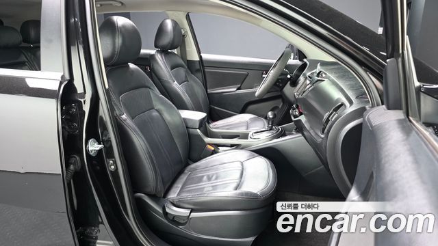 Kia Sportage 2012 — photo 16