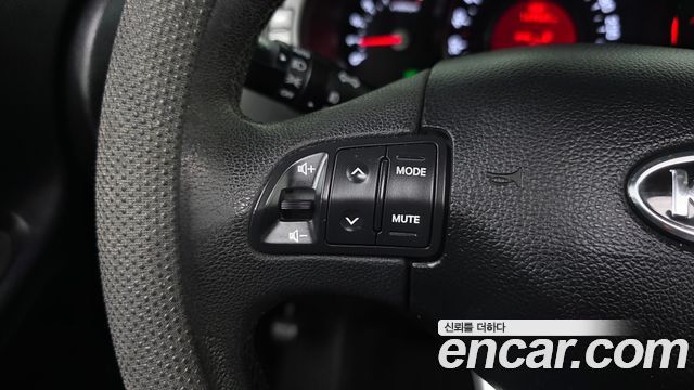 Kia Sportage 2012 — photo 29