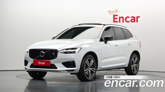 Volvo XC60 2021 — photo 1