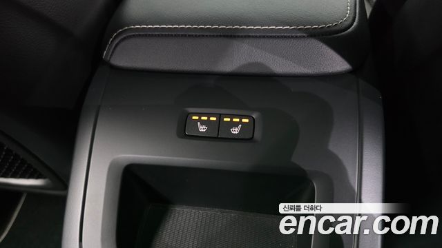 Volvo XC60 2021 — photo 25