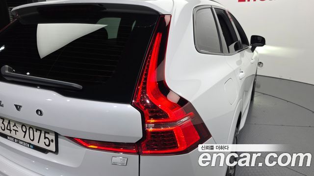 Volvo XC60 2021 — photo 9