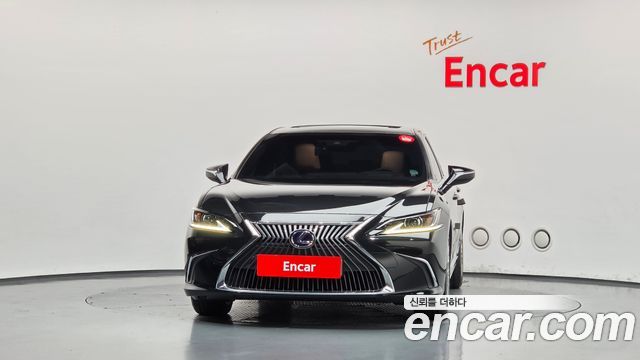 Lexus ES 2021 — photo 3