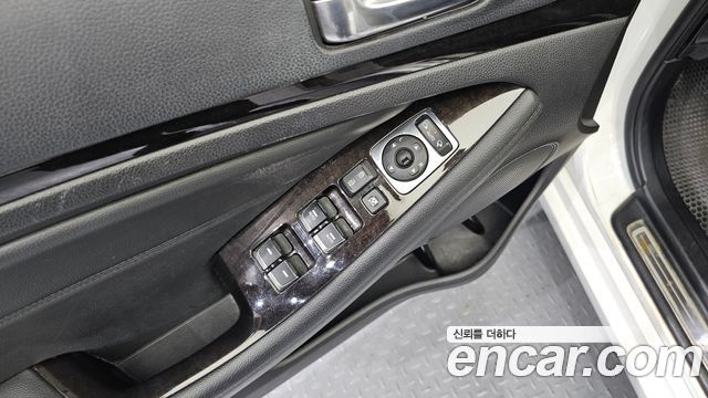 Kia K7 2013 — photo 19