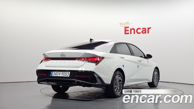 Hyundai AVANTE 2024 — photo 2