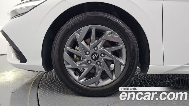 Hyundai AVANTE 2024 — photo 5