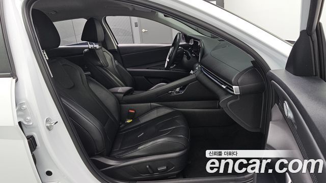 Hyundai AVANTE 2024 — photo 18