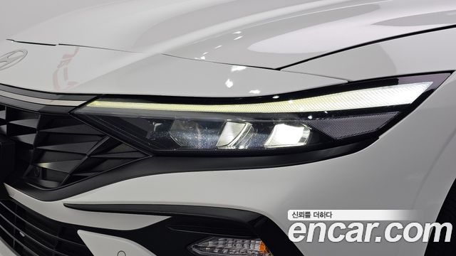 Hyundai AVANTE 2024 — photo 8