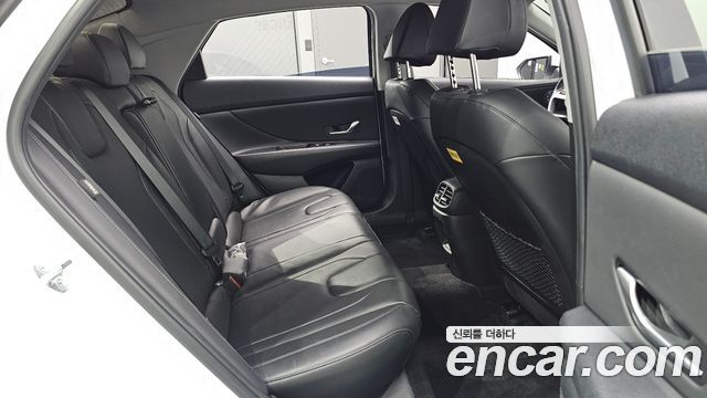 Hyundai AVANTE 2024 — photo 16