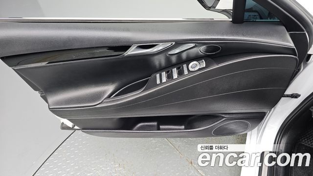 Genesis G80 2022 — photo 14
